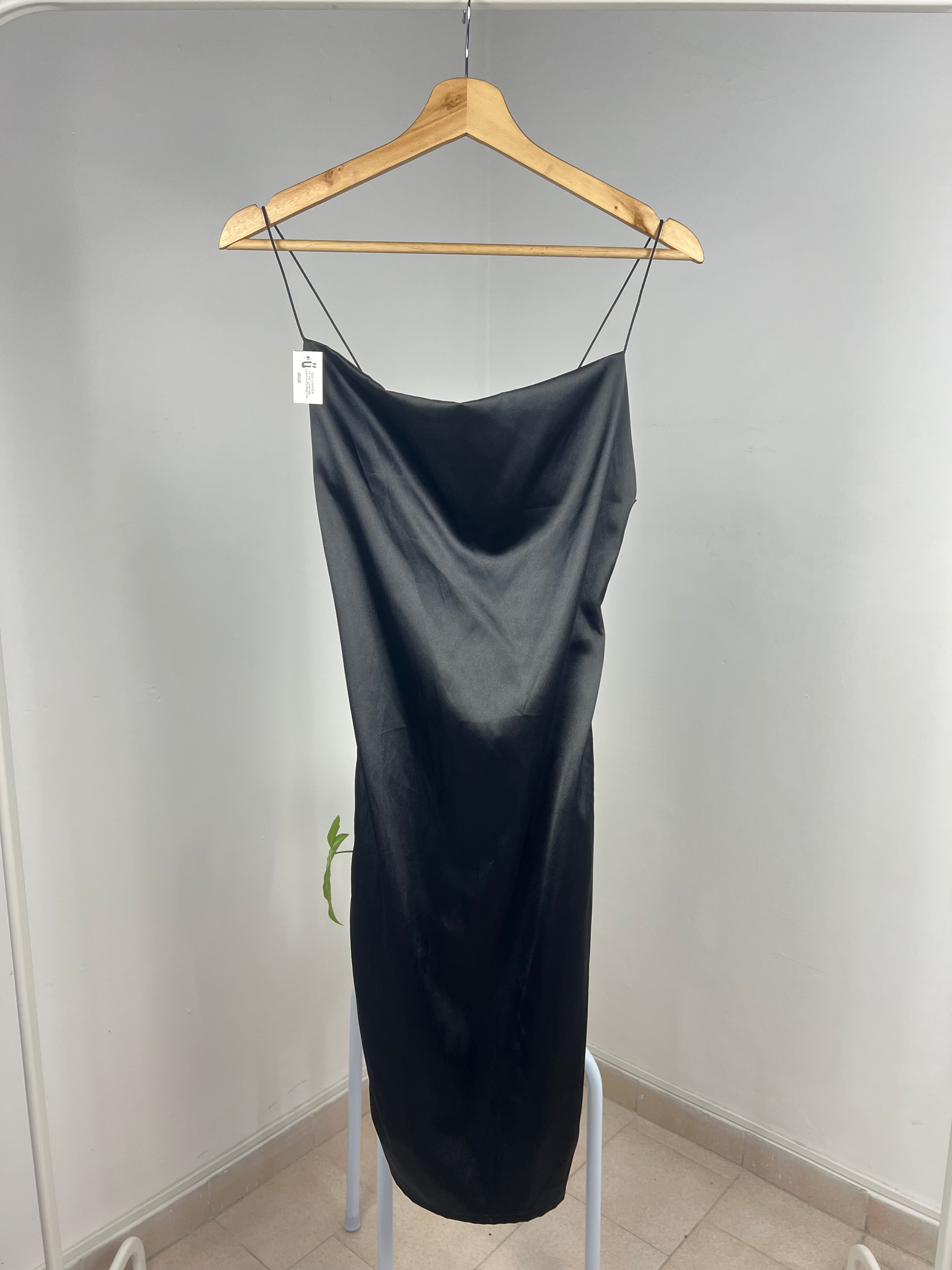 VESTIDO SATIN D4952