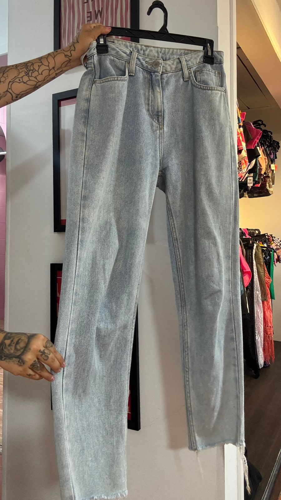 JEAN G1057