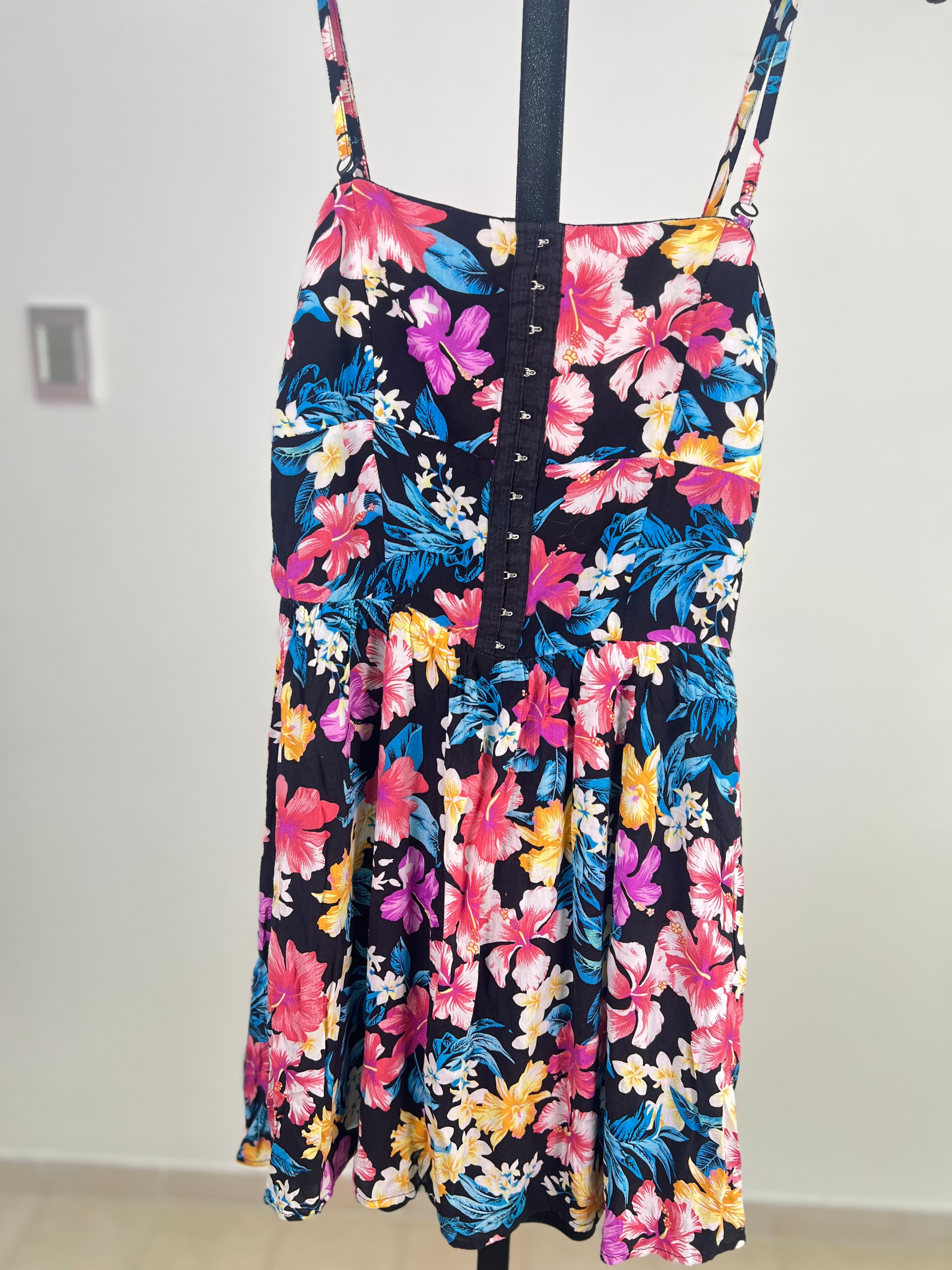 VESTIDO FLORAL D8571