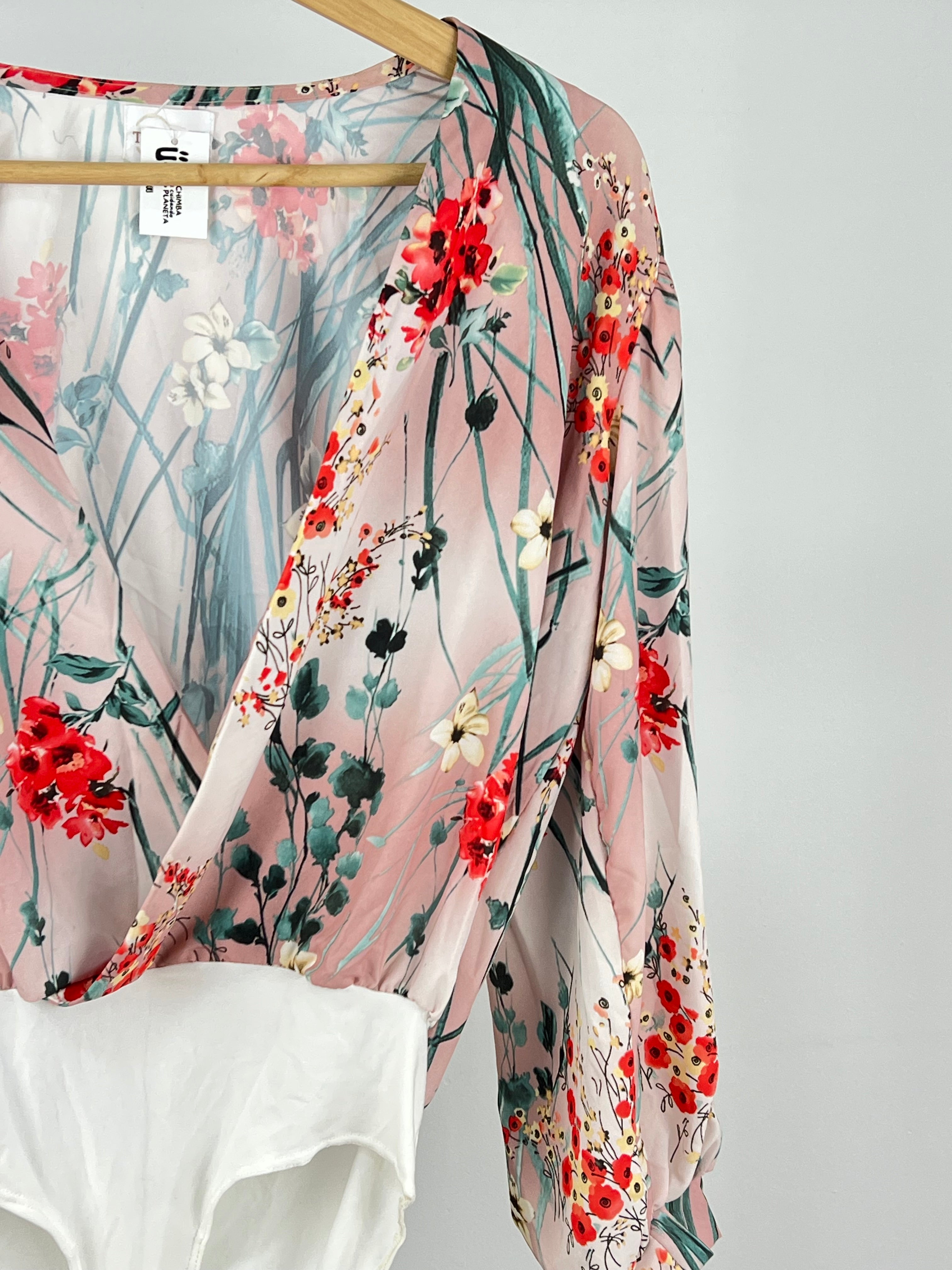 BLUSA FLORES C0082