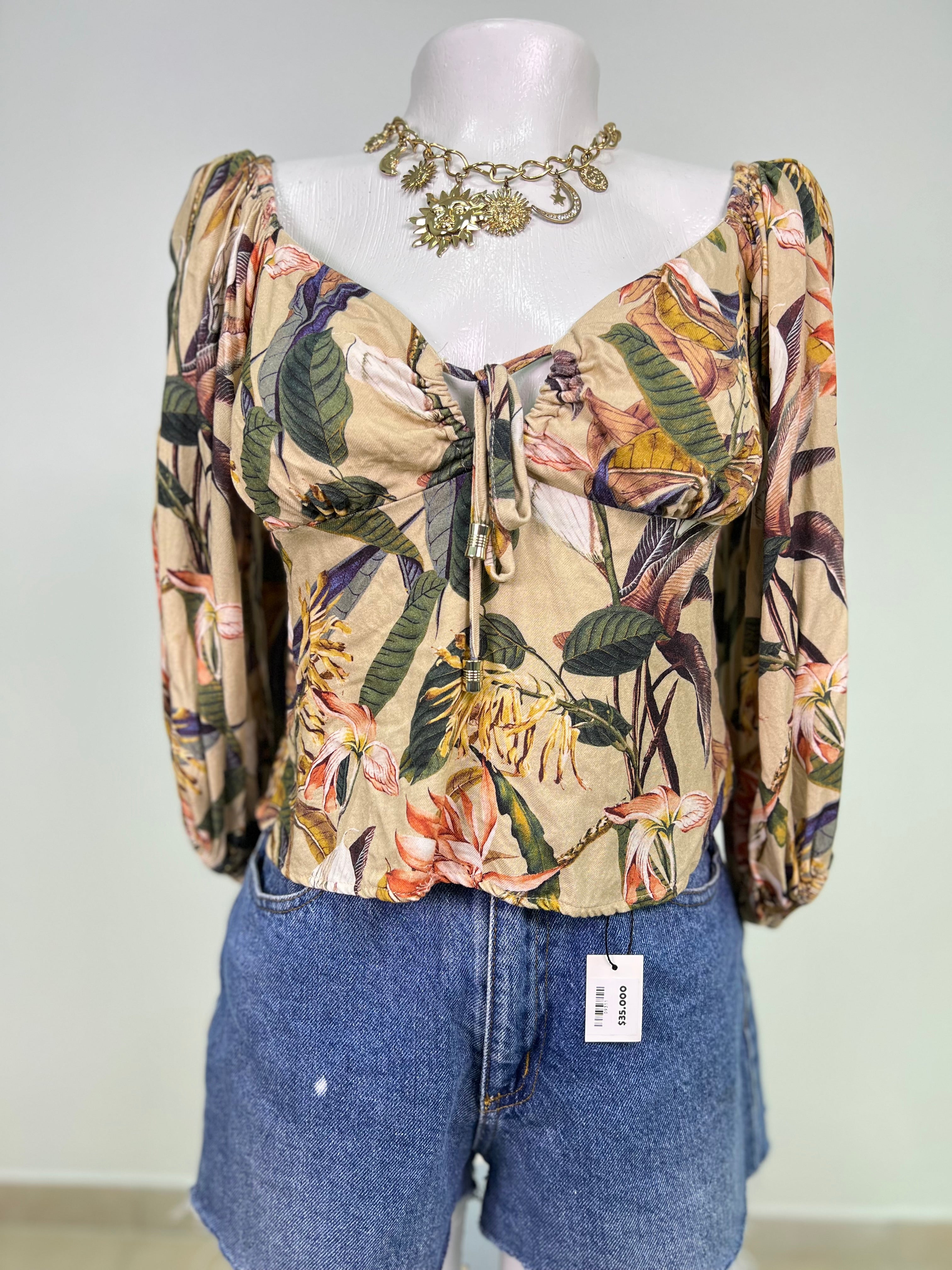 BLUSA HOJAS 🍁 E0144