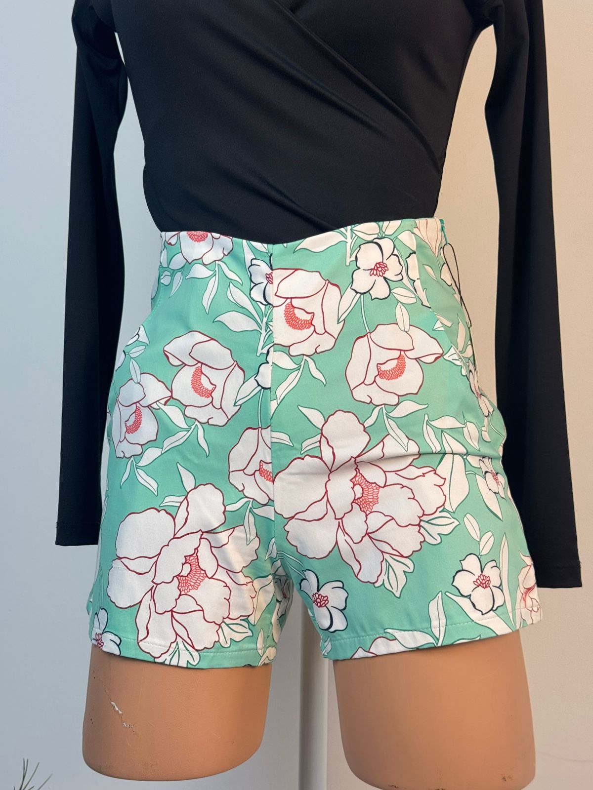 SHORT D9949