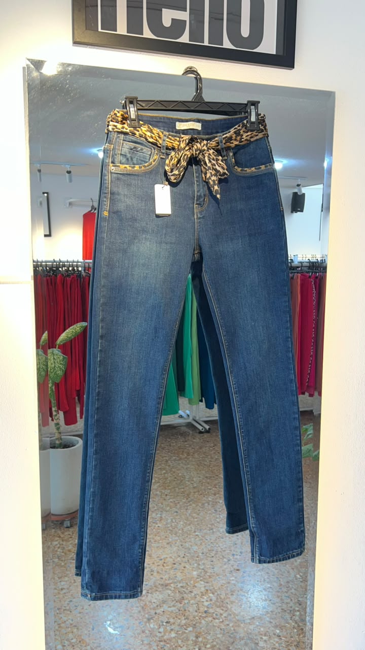JEAN E8855