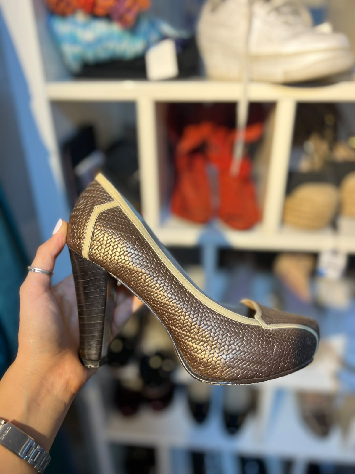 ZAPATO DE TACÓN H2302