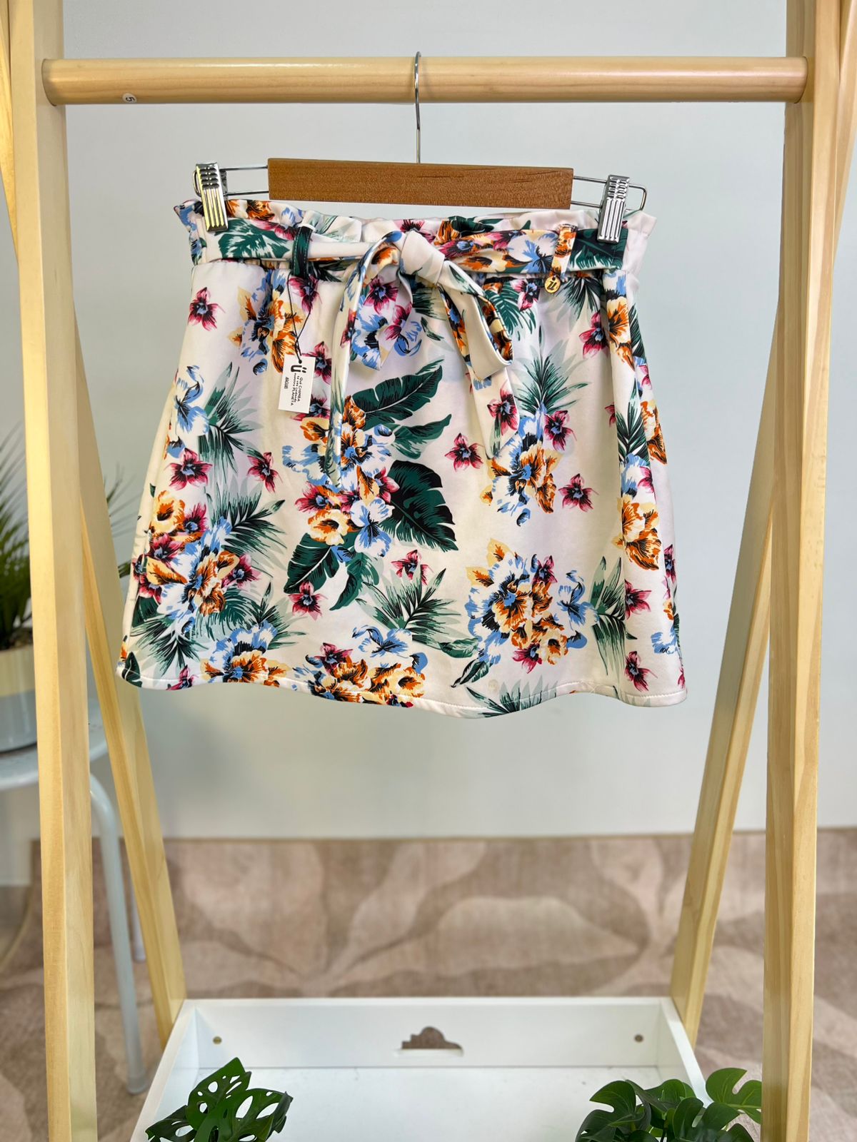 FALDA E0889