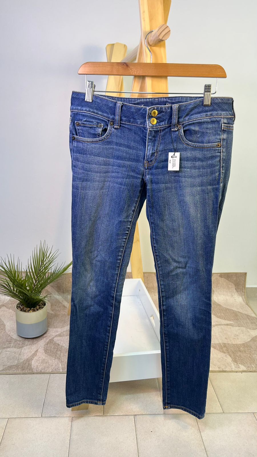 JEAN E2079