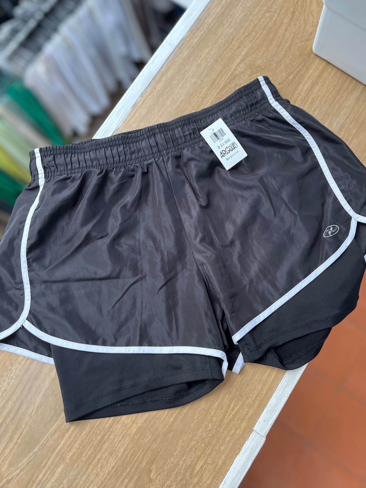 SHORT H2405