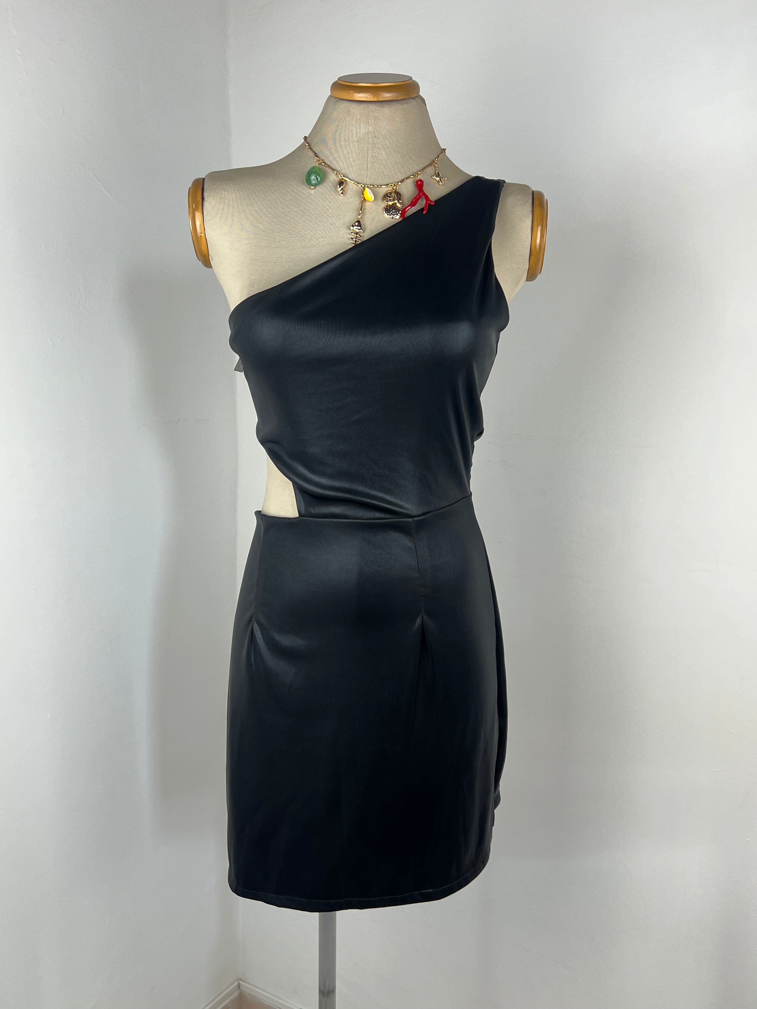 VESTIDO NEGRO C3098