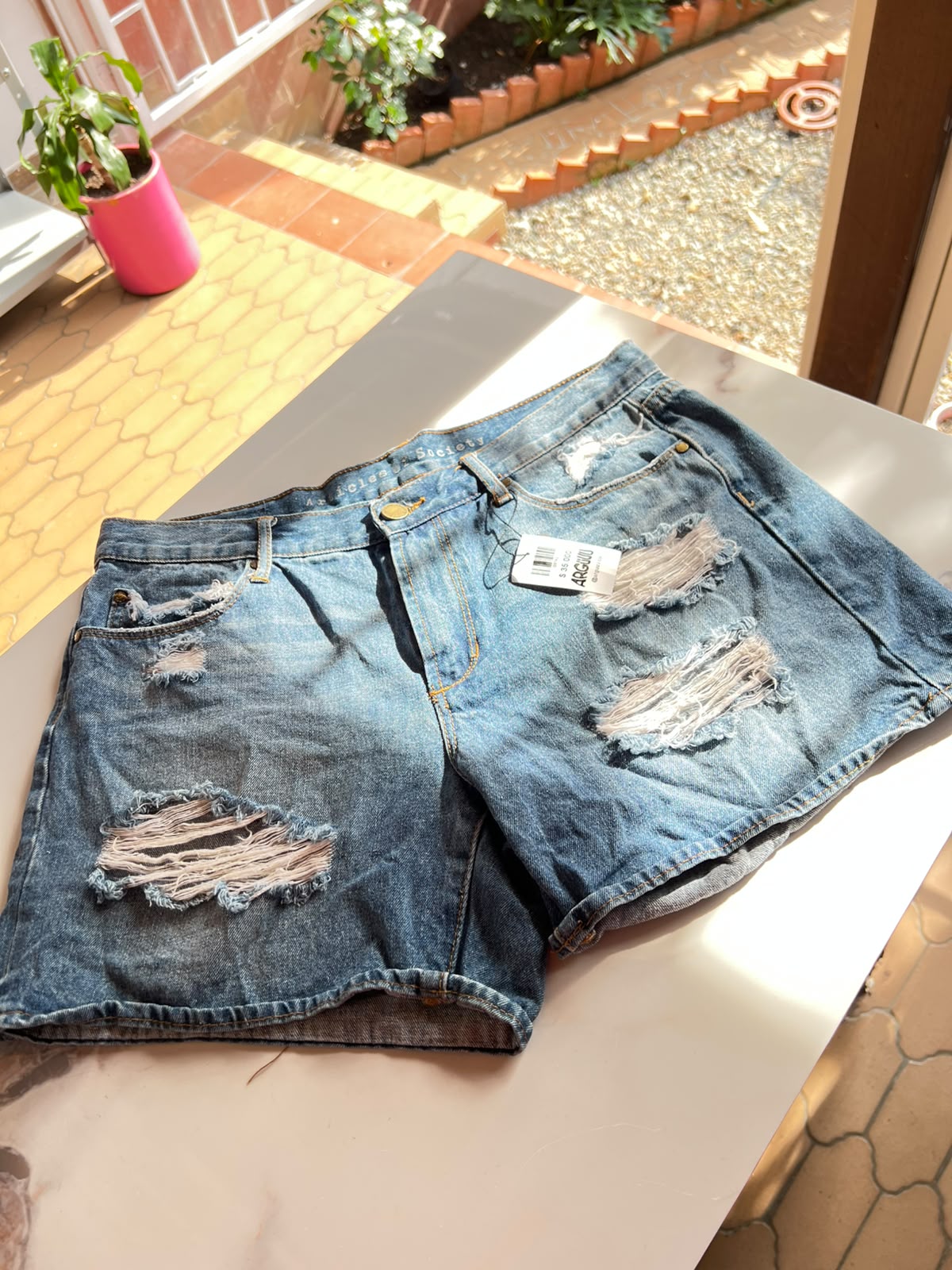 SHORT G8742